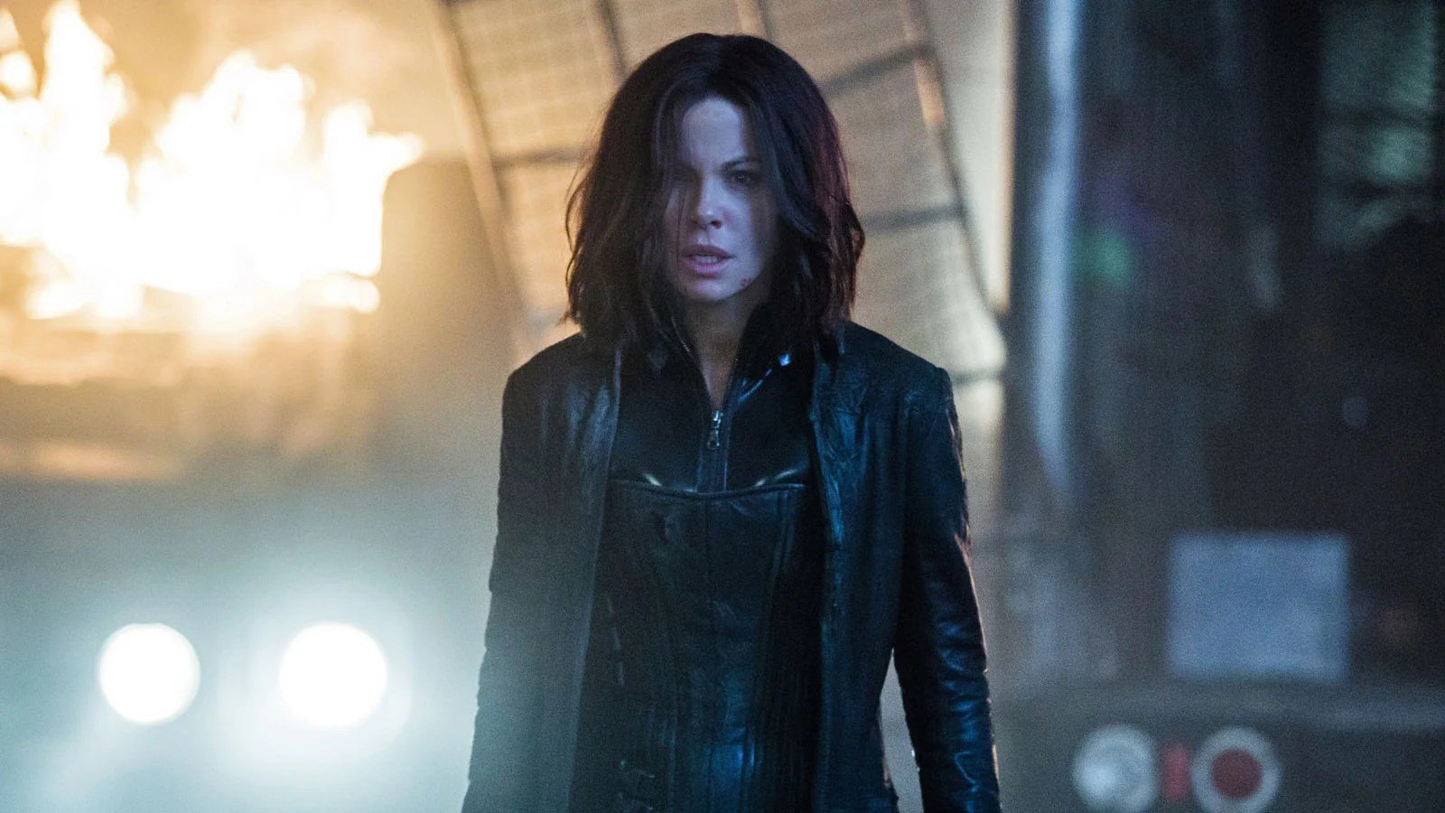 Kate Beckinsale in Twilight of the Dead zombie movie