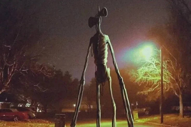 Siren Head, the towering internet-famous horror creature created by Trevor Henderson, inspiring the upcoming Warner Bros. movie.